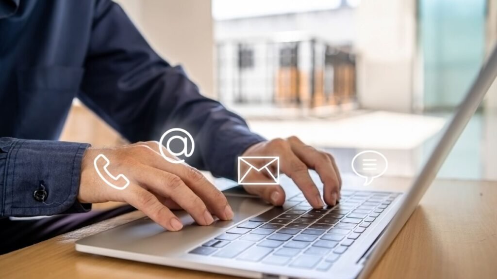 4 Simple Techniques for Responding to Customer Chats to Impress 1 4 Simple Techniques for Responding to Customer Chats to Impress